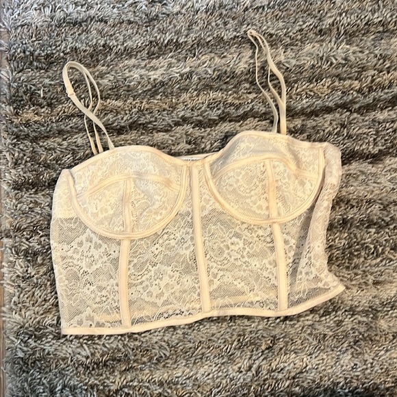 Zara corset bundle - Picture 4 of 6